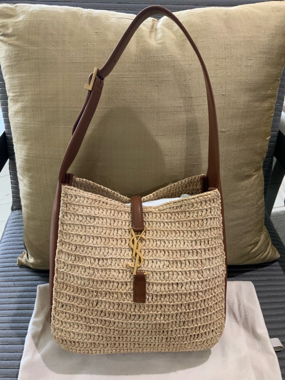 Saint Laurent Le 5 &Agrave; Supple Small Shoulder Bag in Raffia and Leather